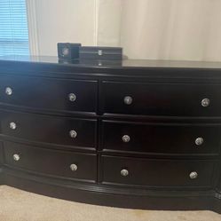 Solid wood King Bedroom set