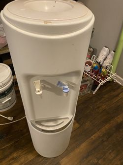 Water cooler