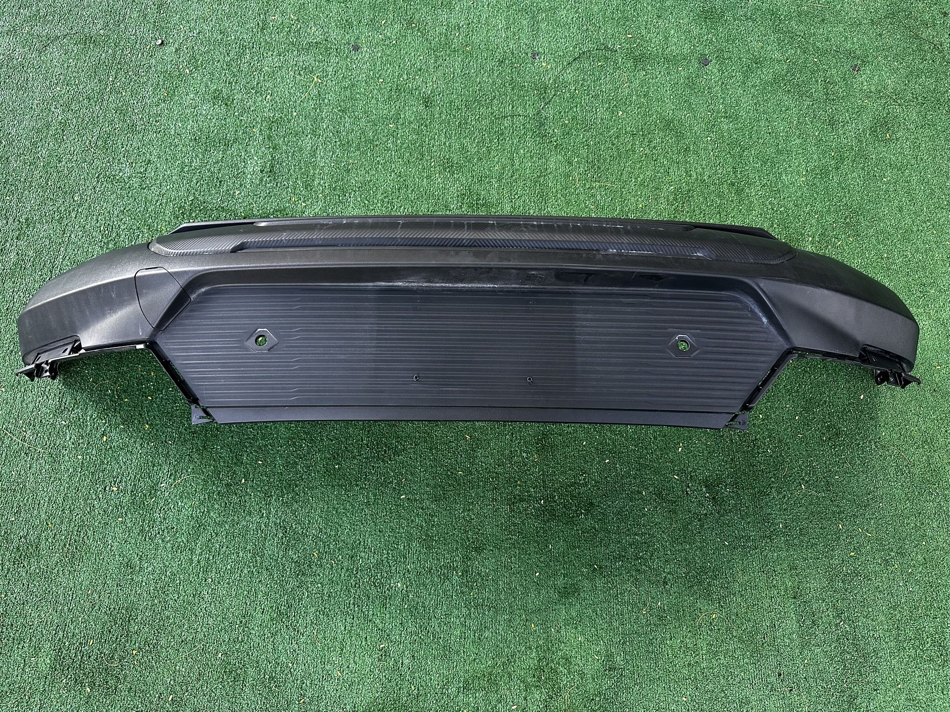 Chevrolet Equinox EV Rear Lower Bumper Trasero De Abajo 2024 2025