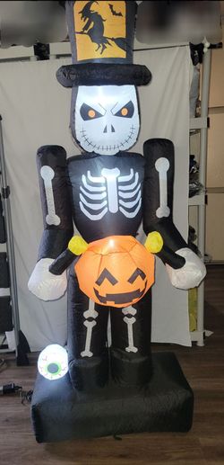Halloween Inflatable Skeleton with Pumpkin