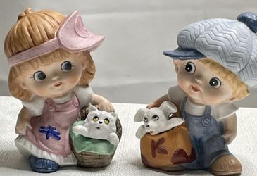 Homco Darling Little Boy & Girl Set, Holding Pets Ceramic Figures #1439