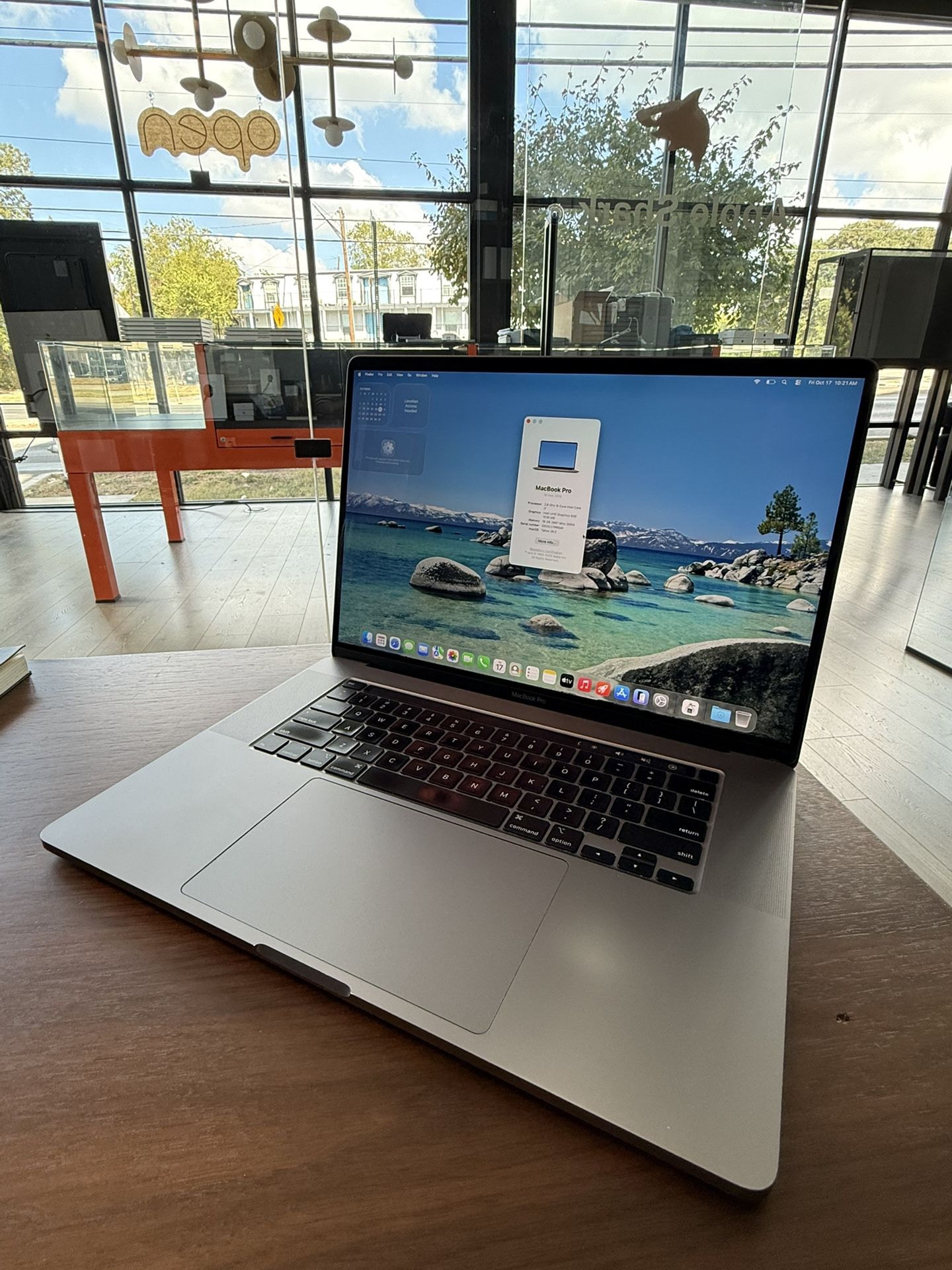 2019 16” MacBook Pro 16GB Ram 512SSD! 30 day warranty! We offer financing!