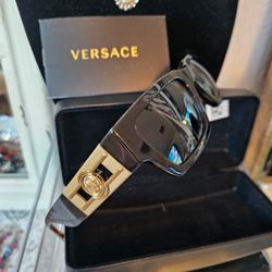 Versace Sunglasses 🕶️ 