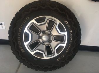 Brand NEW wheel and tire from jeep wrangler rubicon