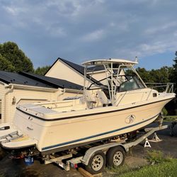 Boat - 25ft Trophy bayliner w/trailer