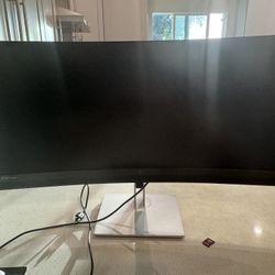 HP 34" Monitor - WQHD Curved Screen LED LCD