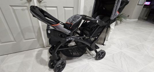 Sit- N- Stand  Baby Trend  Double Deluxe Tandem Stroller