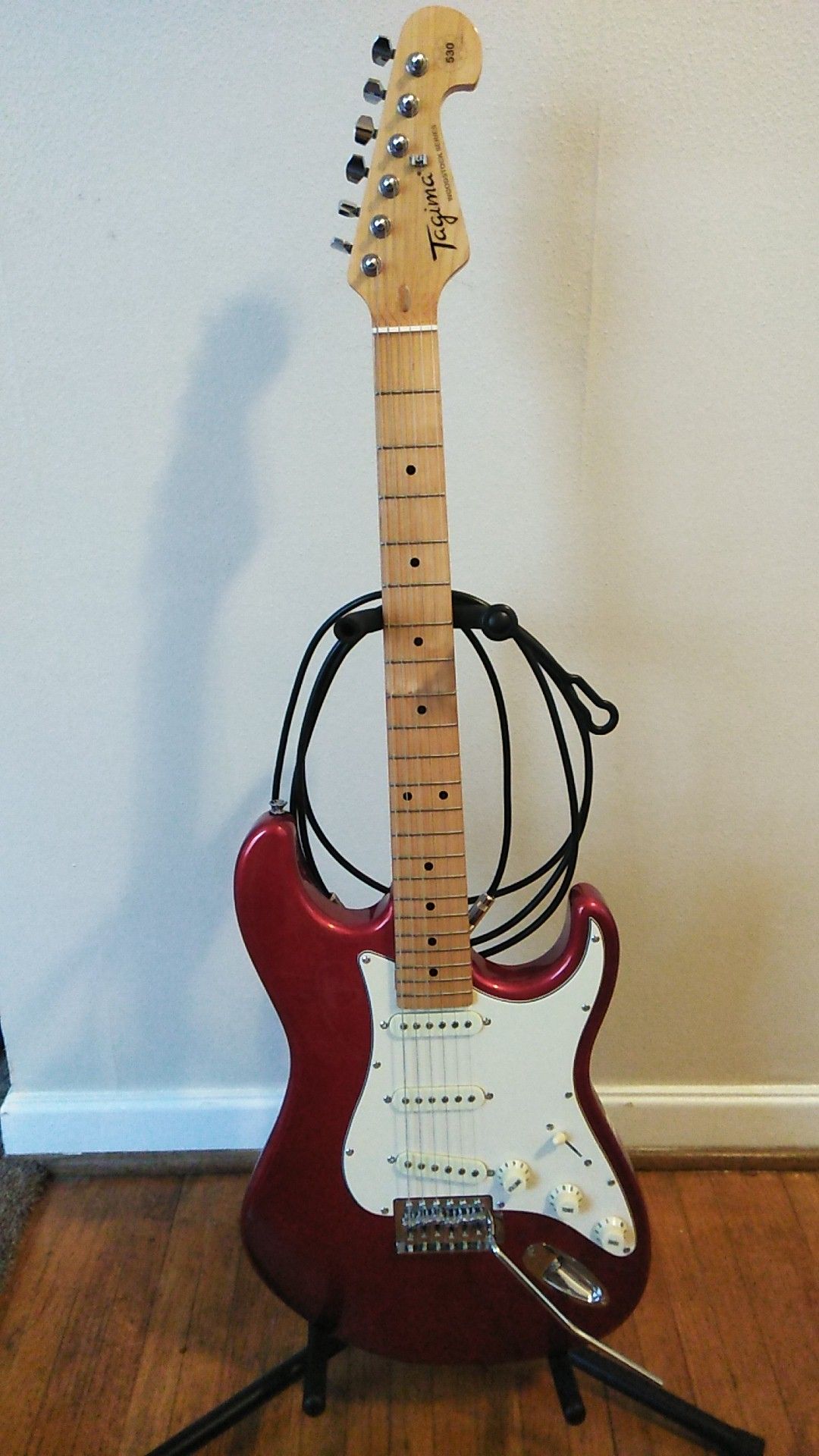 Tagima Stratocaster guitar NEW