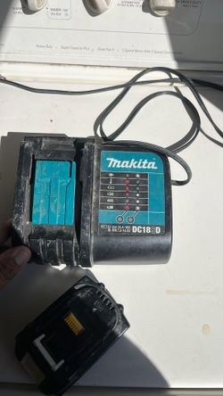 Makita DC18SD Battery Charger