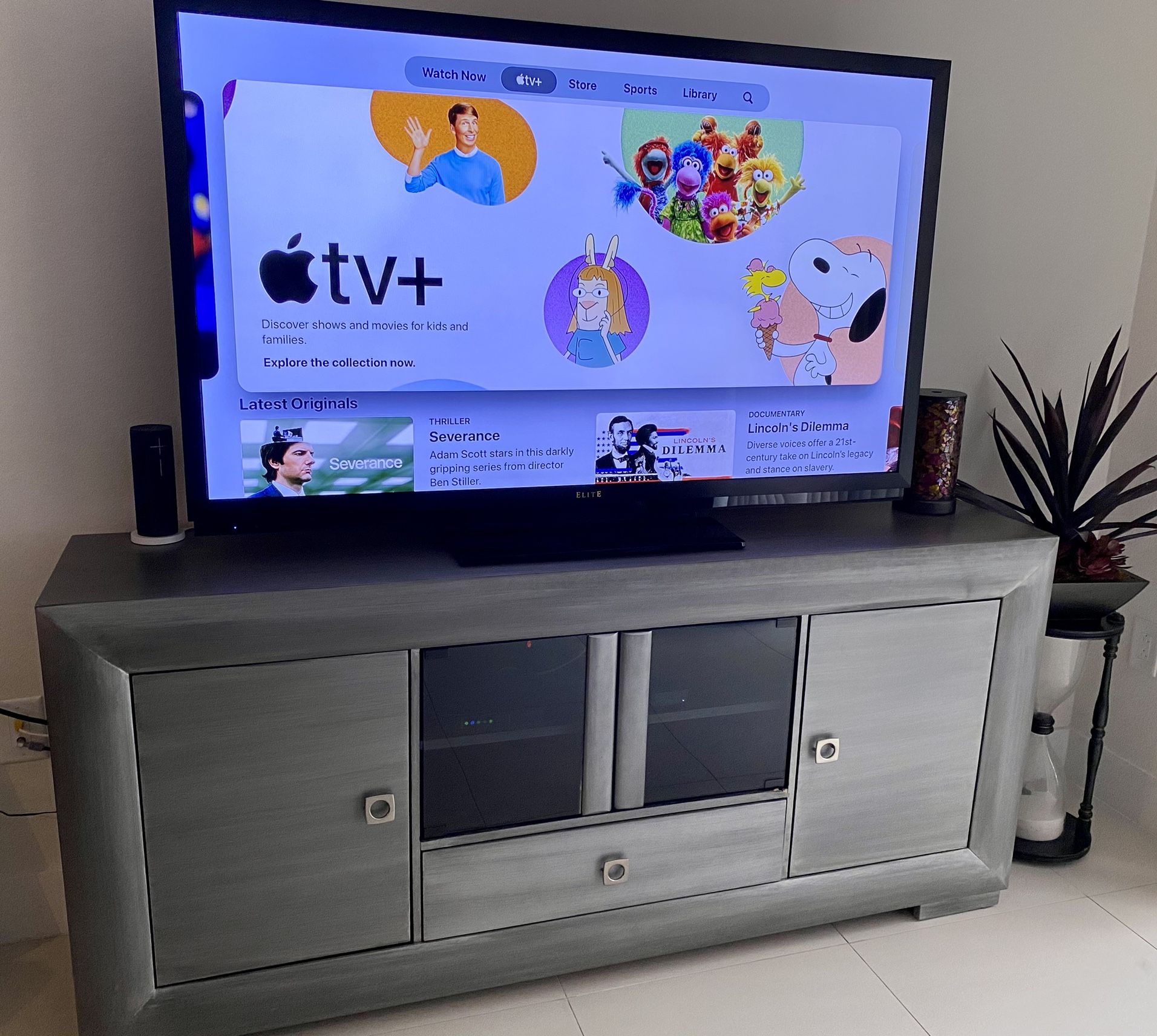 Room To Go TV Stand