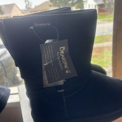 Bearpaw Boot Size 9