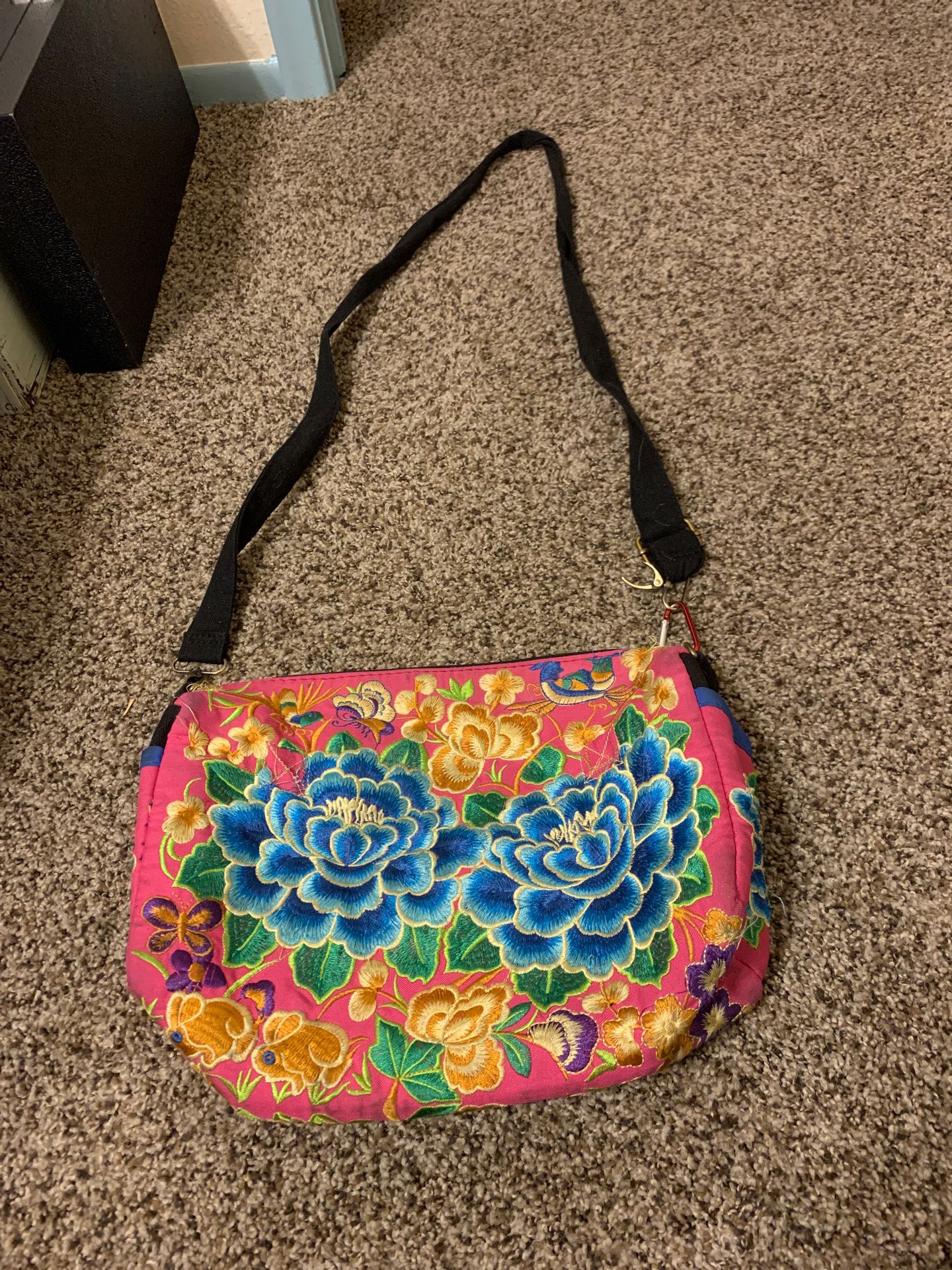 Silk embroidered flower purse