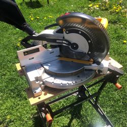 Dewalt 10in Miter Saw 