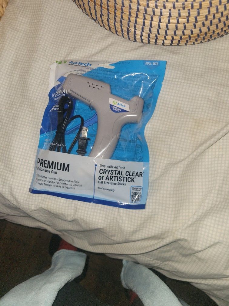 Brand New Glue Guns