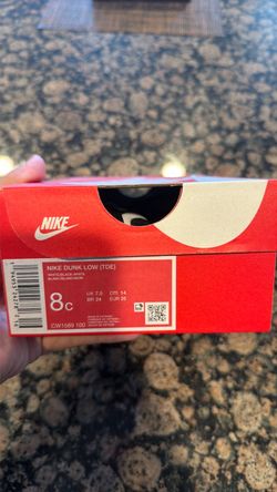 Nike dunk low pandas size 8c