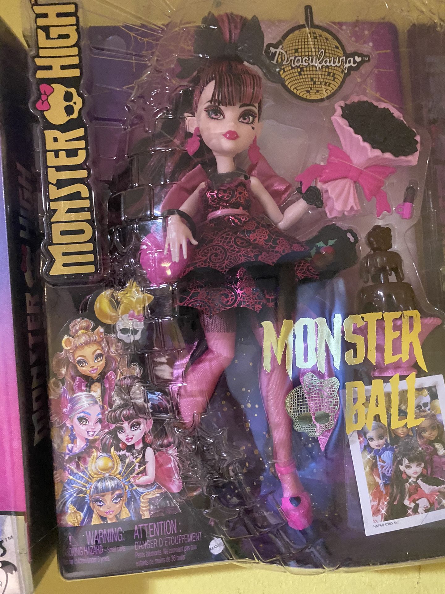 draculaura doll
