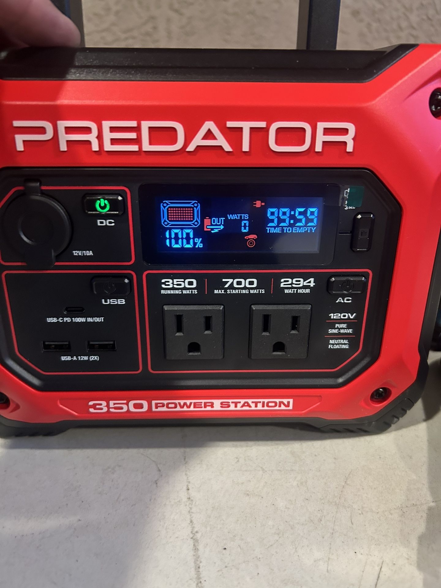 Predator 350 W power station brand new