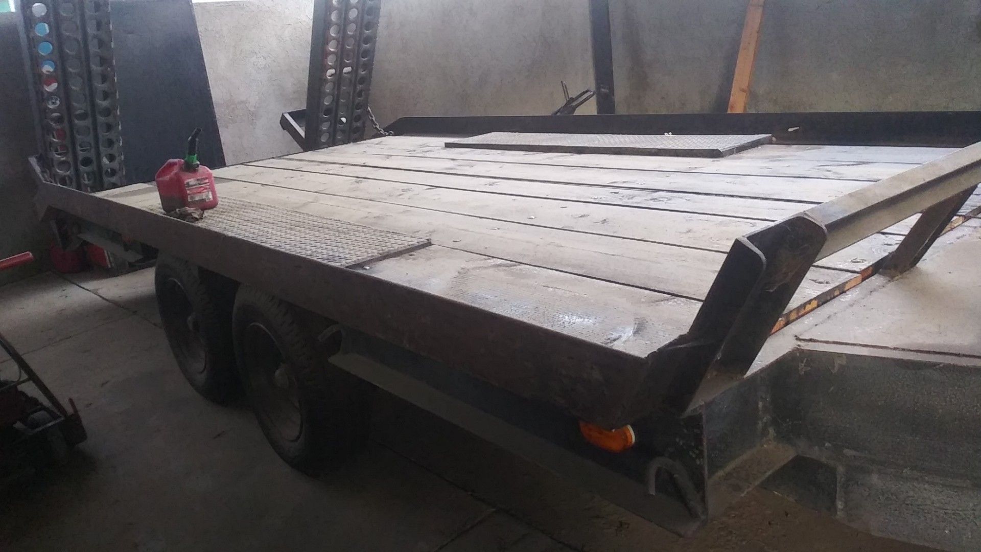 Heavy duty trailer