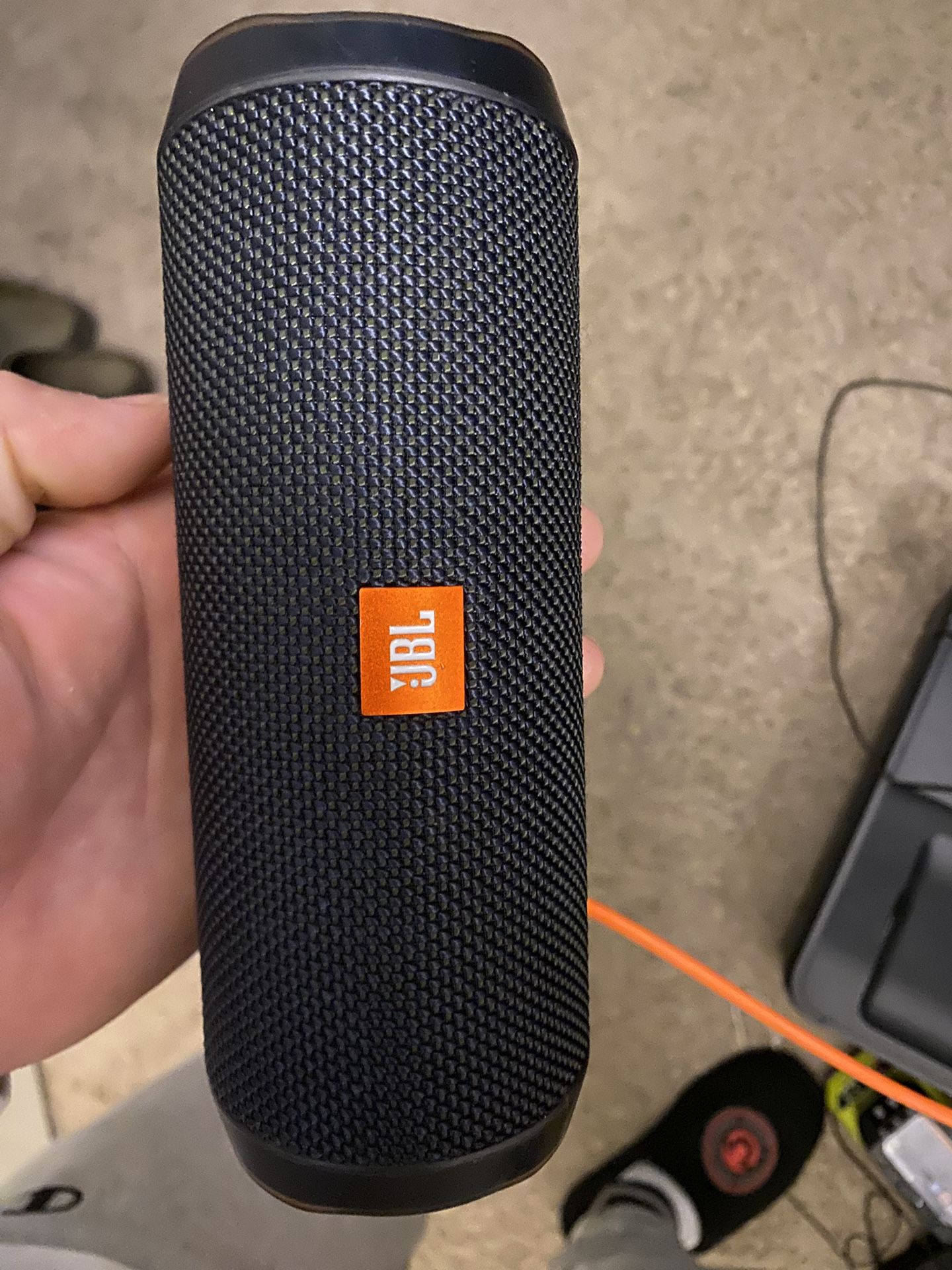 JBL SPEAKER LIKE NEW
