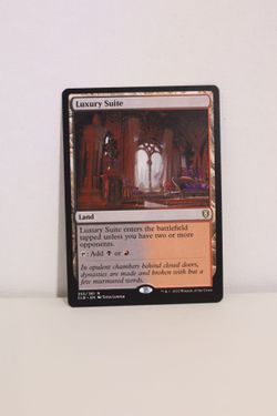 MTG Luxury Suite - Commander Legends: Battle for Baldur's Gate (CLB)