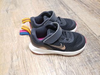 Nike toddler shoes 7C