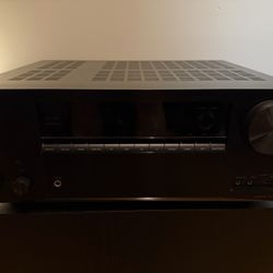 Onkyo TX-NR676