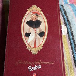 Mattel Special Edition Holiday Memories Barbie 1995 Hallmark Exclusive