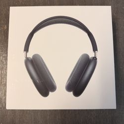AirPods Max with Smart Case