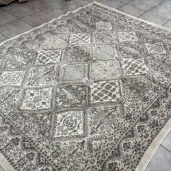 Manor Tiles Pattern Traditional Area Rug - 8x10 Feet - A114