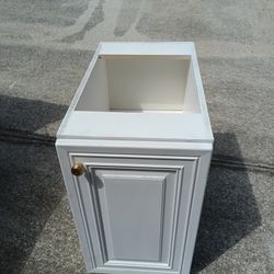 Storage Cabinet With Shelve