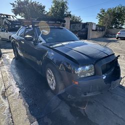 2005 - 2010 Chrysler 300C 2.7L For Parts Only. Parting Out