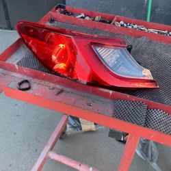 Tail Lights Driver Side Camry 2025