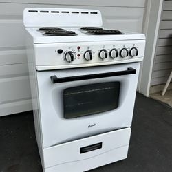 Avanti 24 in. 2.6 cu. ft. Oven Freestanding Electric Range with 4 Coil Burners - White