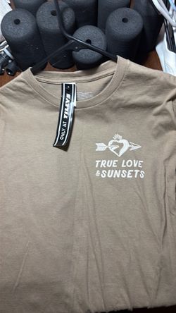Tilly’s graphic tshirt