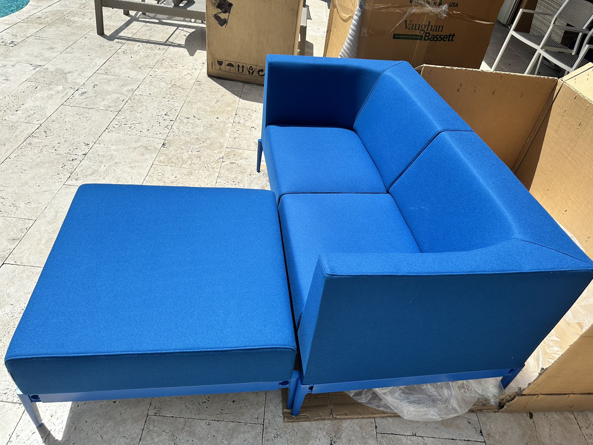 Sofa / Chaise 