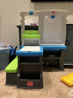 Step 2 Great Creations Art Center Desk