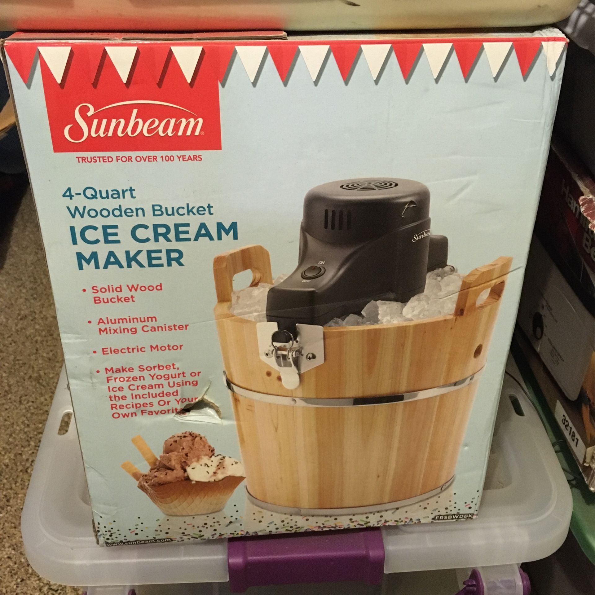 Sunbeam 4-Quart Wooden Ice Cream Maker - Used Once MAKE AN OFFER