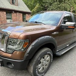 Ford F-150 Lariat 