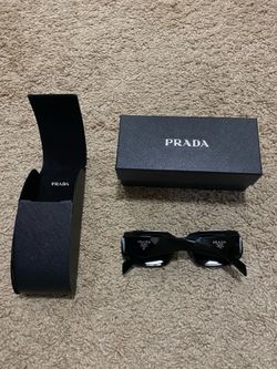 Prada Sunglasses Black Frame
