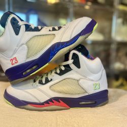 Size 12 - Jordan 5 Retro ‘Alternate Bel-Air’