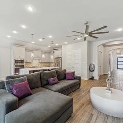 BRAND NEW POTTERY BARN Big Sur Arm Chaise Couch 60% off