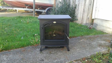 Dimplex DS5804 Electric Fireplace for Sale in Tacoma, WA - OfferUp