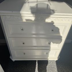 Small Dresser 36 X 36.5 X 21 Inch.