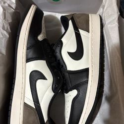 Jordan Retro 1 Low 