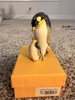 Bejeweled Penguin with Baby Figurine – New in Box – Christmas Gift