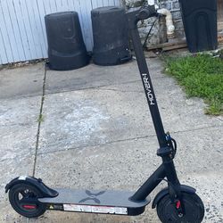 Electric scooter