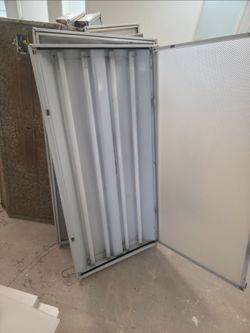 troffer fluorescent light fixture