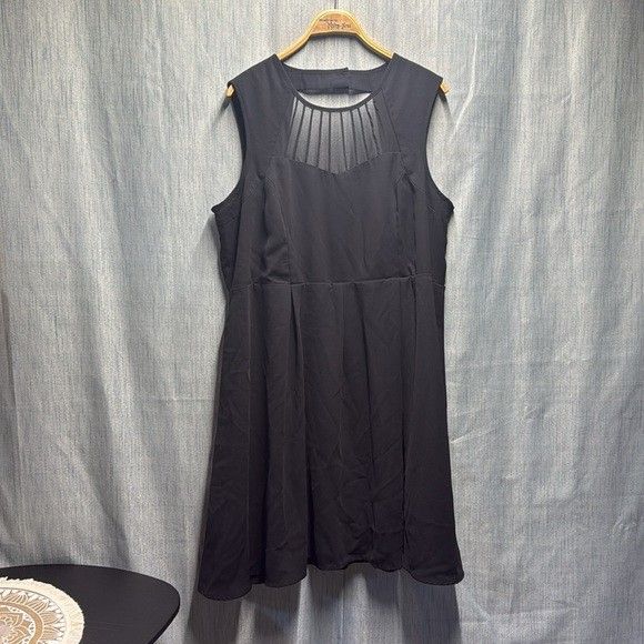 us New Noir Elegant Black Sleeveless Dress size 18
