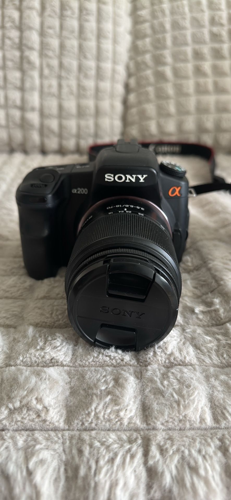 SONY A200 SLR Camera