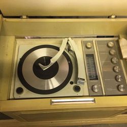 Vintage Radio/record Player